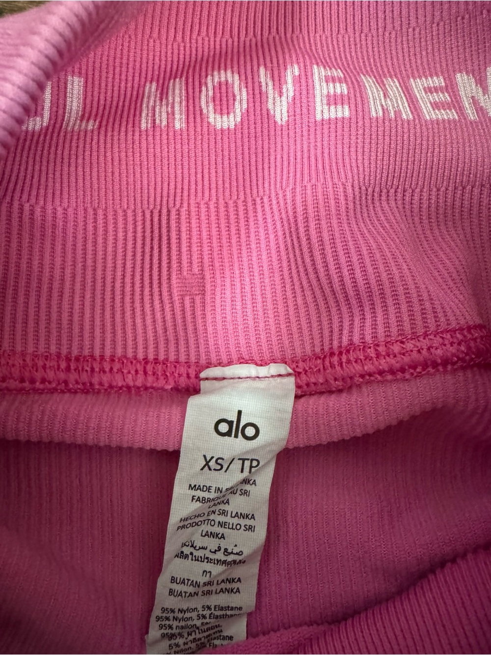 ALO Yoga 5" Seamless Ribbed Favorite Short Pink Size XS *READ Description - Picture 6 of 9